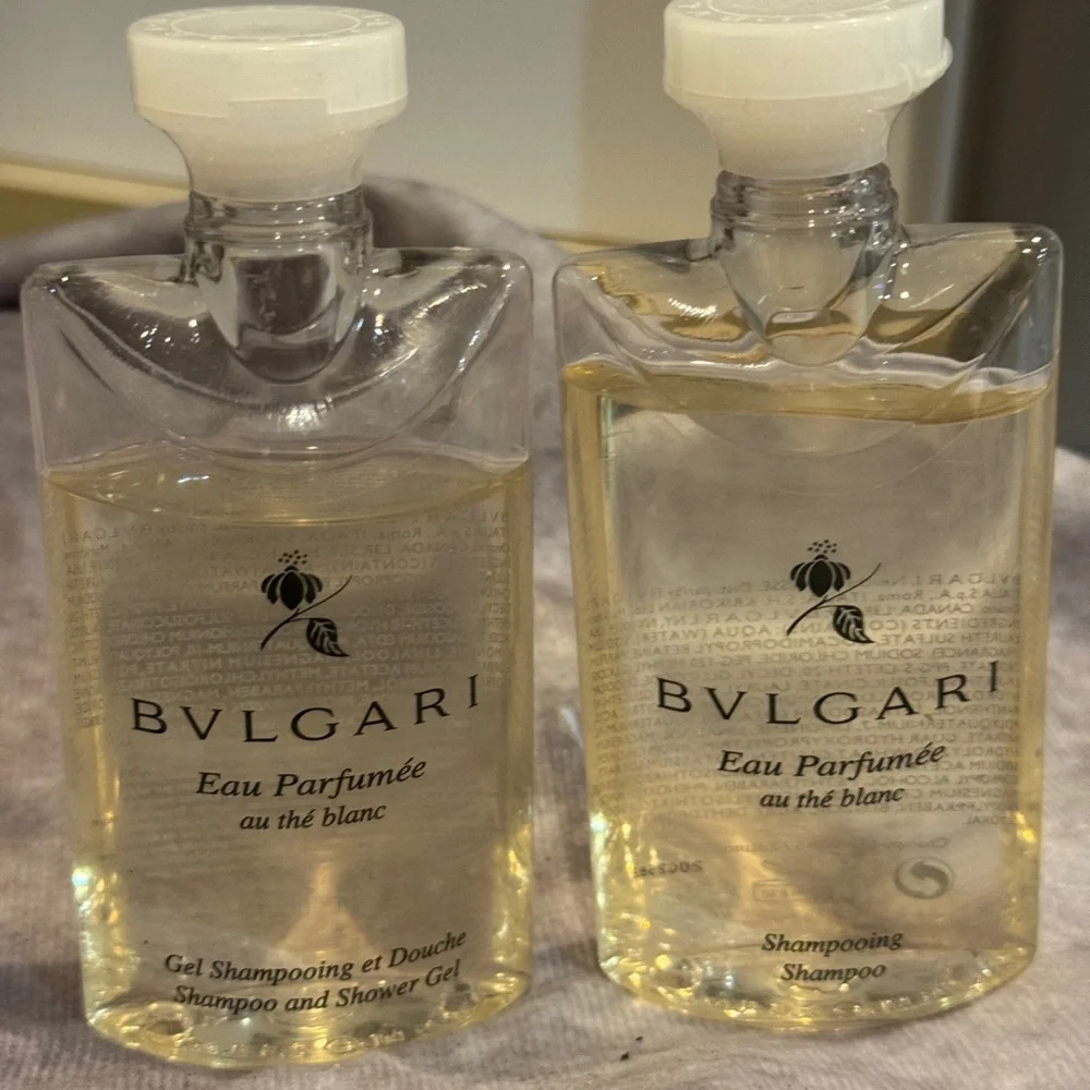 BVLGARI Eau Parfumée au thé‎ blanc Shampoo & Shower Gel Duo -